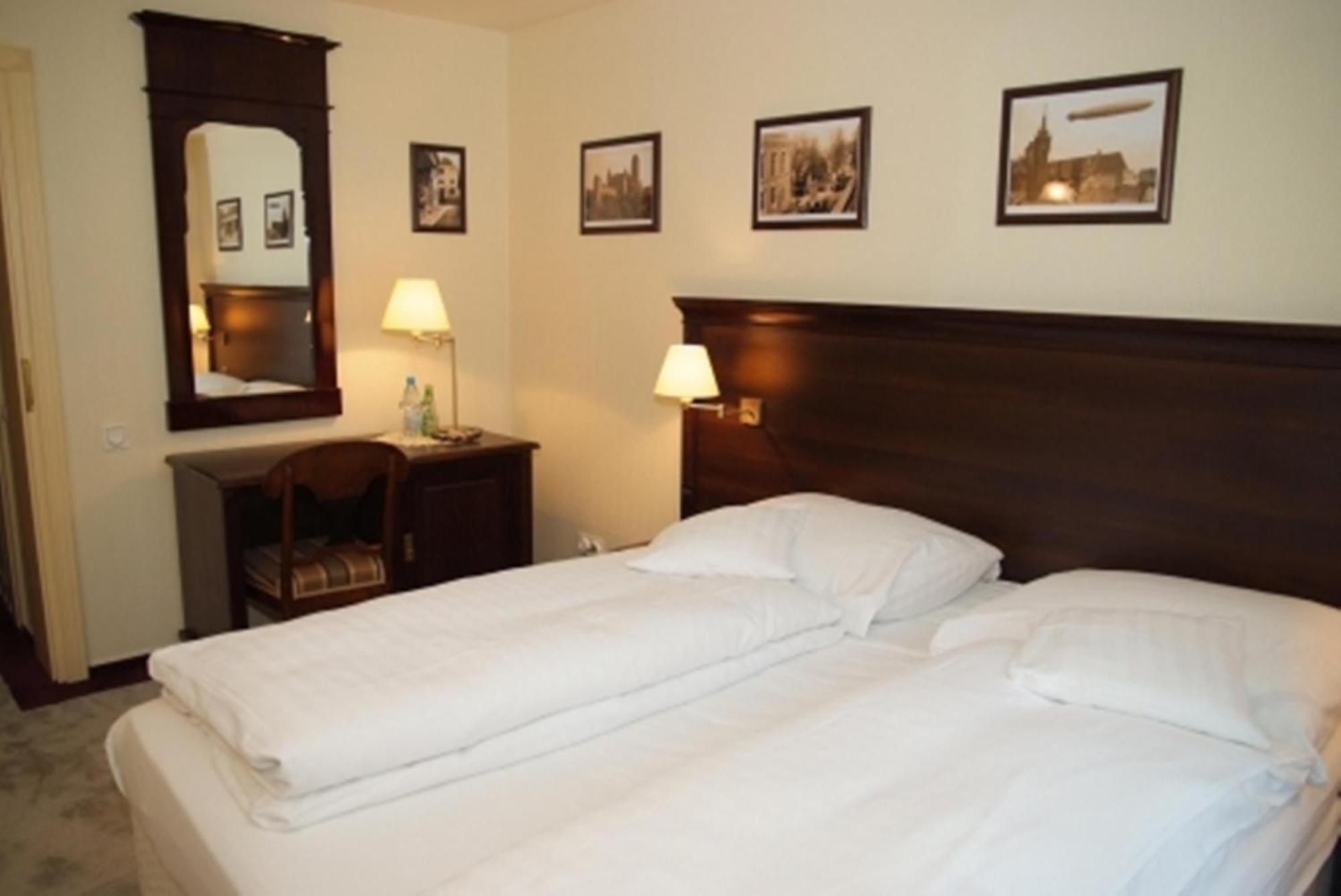 크비드진 Bialy Dwor B&B 외부 사진